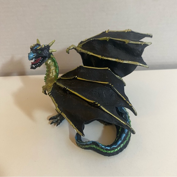 Set of 4 Safari LTD Hand-Painted Mythical Dragon Figure Toys - Picture 3 of 16